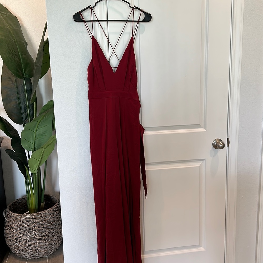 NWT Luxxel Jumpsuit. Size Large. Wine Strappy. Wrinkled from moving. Smoke free